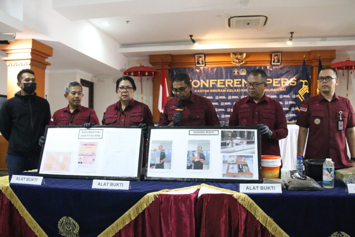 KANWIL KEMENKUMHAM BALI TERTIBKAN WNA TANPA IZIN USAHA RESMI DI CANGGU