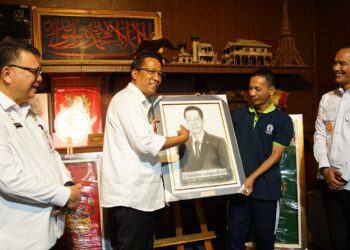 Menkumham Supratman APRESIASI Hasil Karya Warga Binaan Lapas Narkotika Cipinang