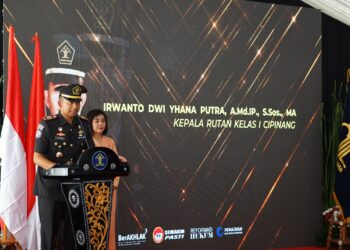 Moment Haru Warnai Pisah Sambut Kepala Rutan Cipinang