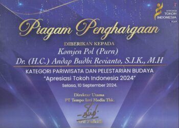 Tingkatkan Sektor Pariwisata dan Pelestarian Budaya Sultra, Pj. Gubernur Sultra Raih Penghargaan Apresiasi Tokoh Indonesia 2024