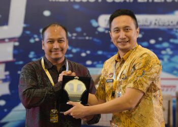 Kakanim Surabaya Raih Penghargaan Bergengsi di Seminar Perpustakaan Imigrasi 2024