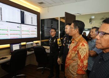 Menkumham Sidak ke Bandara Juanda Mengechek Pemasangan Autogate Agar Pelayanan Lebih di Tingkatkan