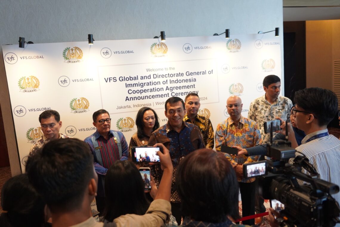 Silmy Karim; Kerja Sama Imigrasi dengan VFS Global untuk Digitalisasi Layanan Keimigrasian
