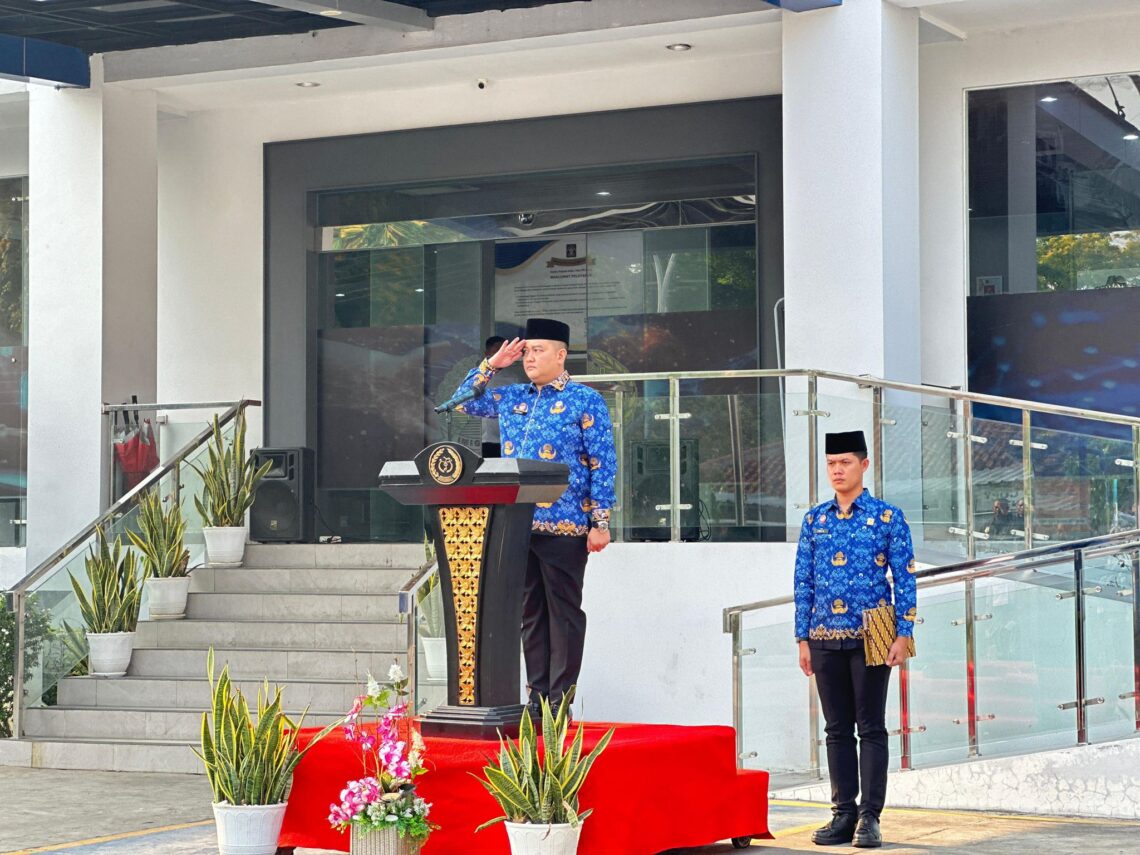Melalui Sumpah Pemuda, Kepala Kantor Imigrasi Bekasi Ingatkan Jajarannya untuk Komitmen Melayani Masyarakat