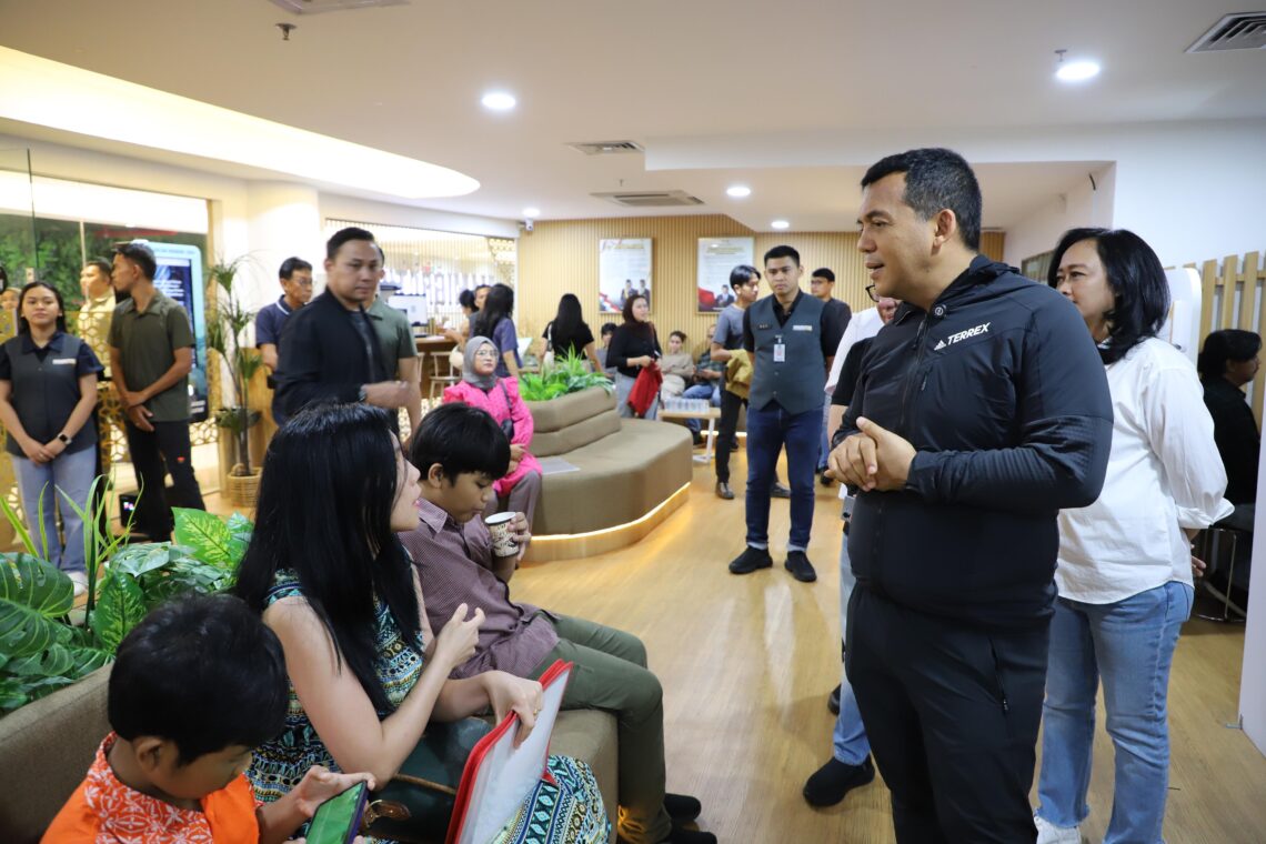 Wamen Silmy Karim Kunjungi Immigration Lounge PIM3