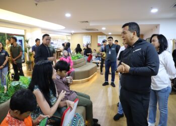 Wamen Silmy Karim Kunjungi Immigration Lounge PIM3