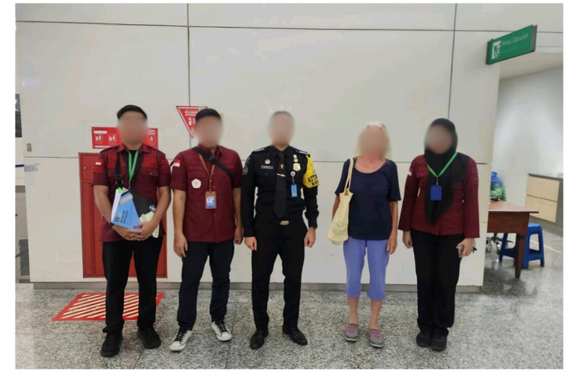 Imigrasi Singaraja Mendeportasi WN Swiss Kedapatan Overstay Hingga 275 Hari