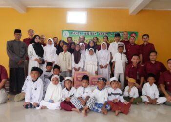 Imigrasi Pemalang Berbagi Kebahagiaan dengan Anak Yatim