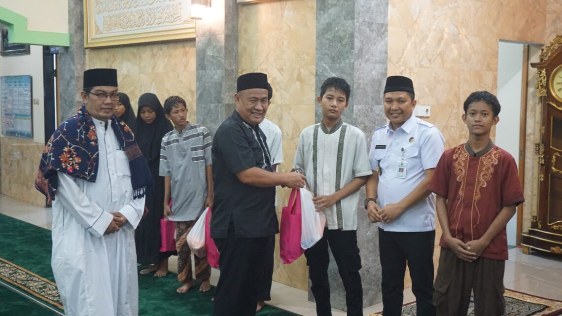 Direktur Binapi Yulius Berikan Santunan Anak Yatim Dalam Rangkaian Safari Ramadan di Lapas Narkotika Jakarta