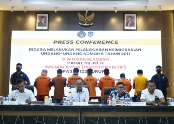 Imigrasi Surabaya Amankan 6 WN Bangladesh dan 1 WN Malaysia Dalam Operasi “WIRAWASPADA”