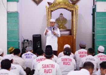 Ustadz Das’ad Latif Sapa Santri Rutan Cipinang, Ajak Selalu Ingat Allah