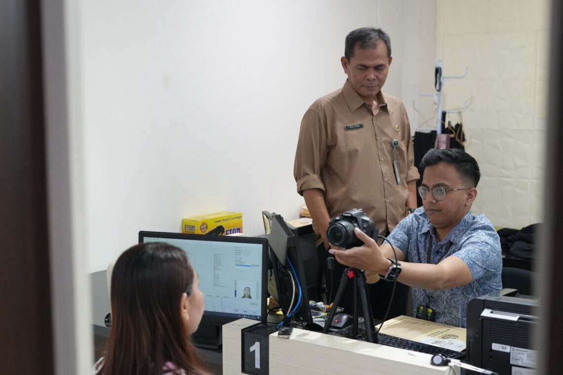 Jelang Akhir Pekan Imigrasi Ngurah Rai Layani 41 Pemohon Paspor Merdeka