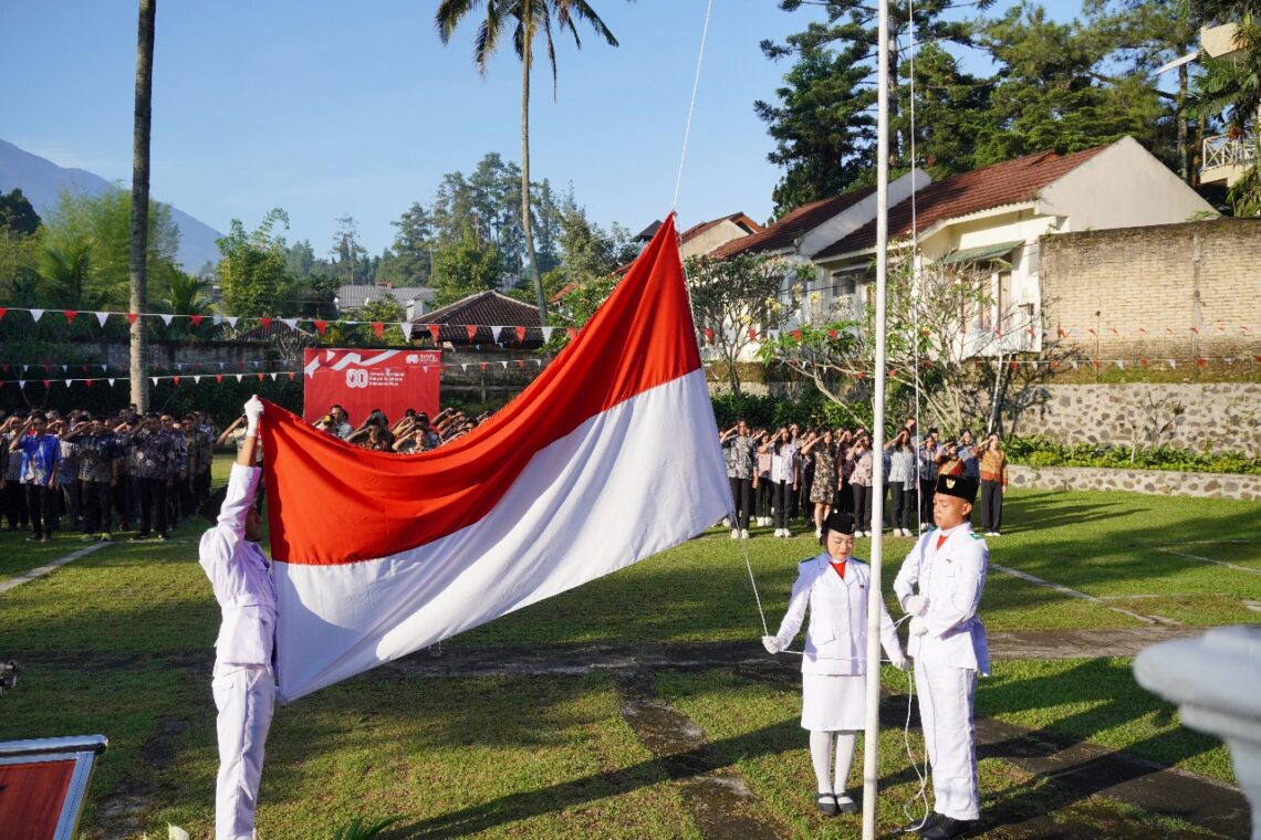 Rayakan Semangat Kemerdekaan 17 Agustus di Royal Safari Garden