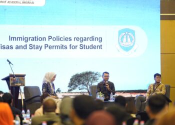 “Immigration Goes to Campus: Know Your Rules, Enjoy Your Stay” Bersama Imigrasi dan Mahasiswa Asing di Surabaya