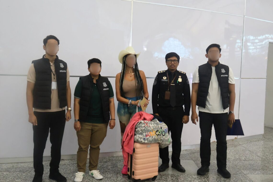 Imigrasi Ngurah Rai Deportasi WN Amerika Buka Kelas Retreat Seksualitas di Bali