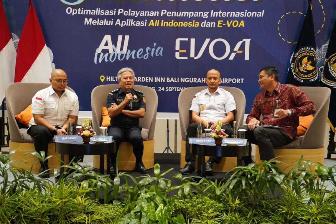Imigrasi Ngurah Rai Sosialisasikan Aplikasi All Indonesia dan E-VOA untuk Optimalisasi Layanan Penumpang Internasional