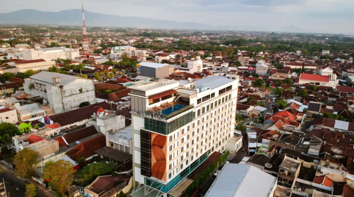 Java Lotus Hotel Jember Raih Sertifikat Halal Pertama Di Jember Untuk makanKOE Resto Dan kopiKOE Café