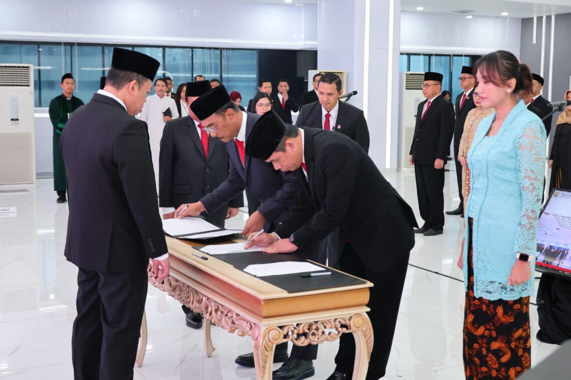 Kementerian ATR/BPN Lantik 840 Pejabat Struktural dan Fungsional, Menteri Nusron: Jabatan Itu Amanah, Gunakan Sebaik-baiknya