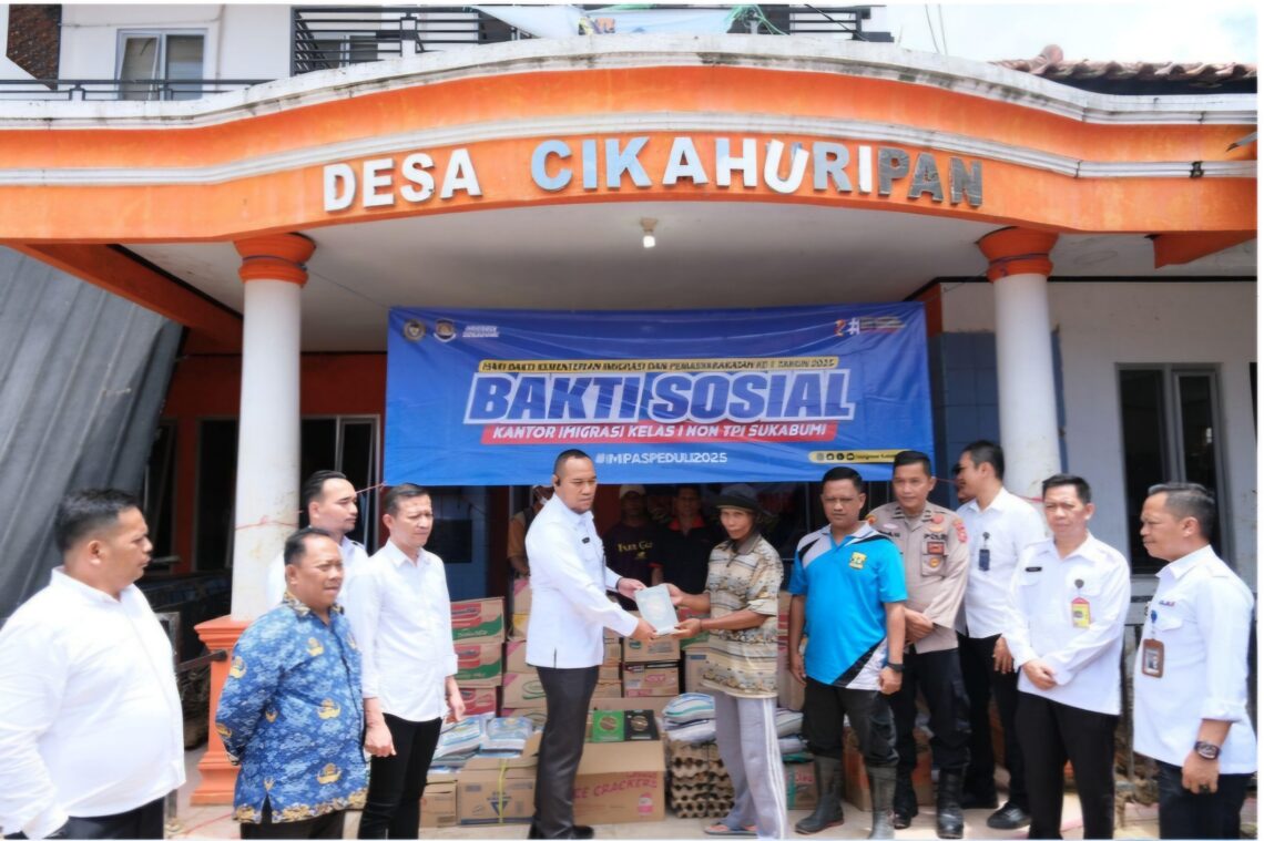 Imigrasi Sukabumi Gelar Bakti Sosial di Cikahuripan Menyambut Hari Bhakti IMIPAS 2025